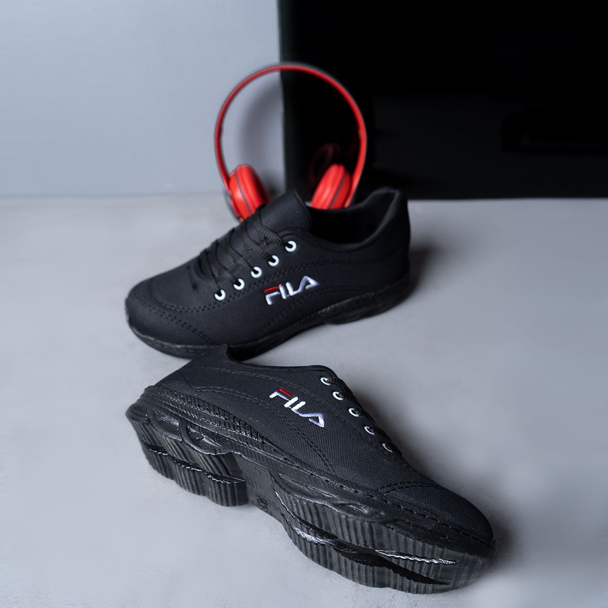 کفش ورزشی Fila مشکی مردانه مدل Koa