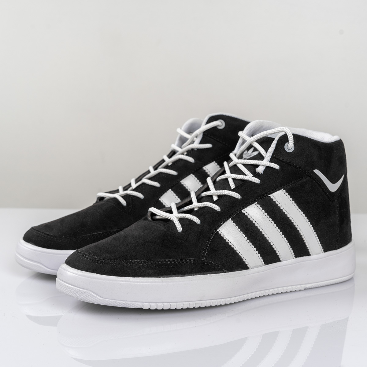 نیم بوت Adidas مردانه مشکی مدلsanil