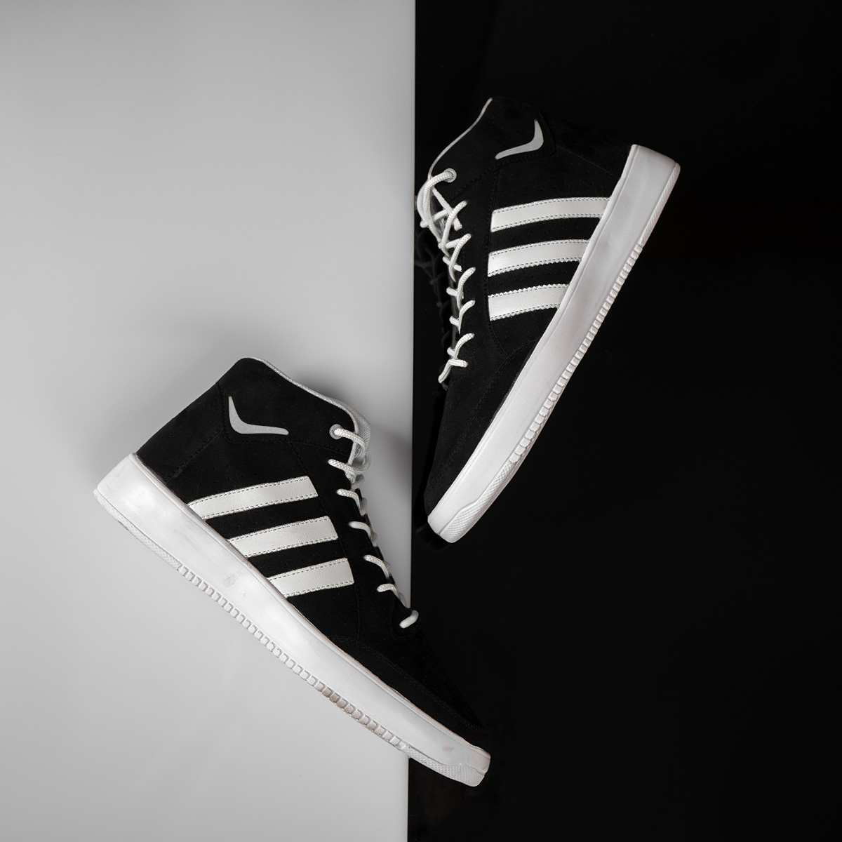 نیم بوت Adidas مردانه مشکی مدلsanil