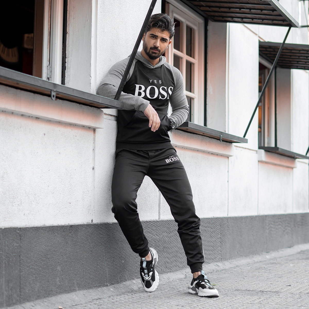 ست هودی شلوار BOSS مردانه طوسی مشکی مدل Varm