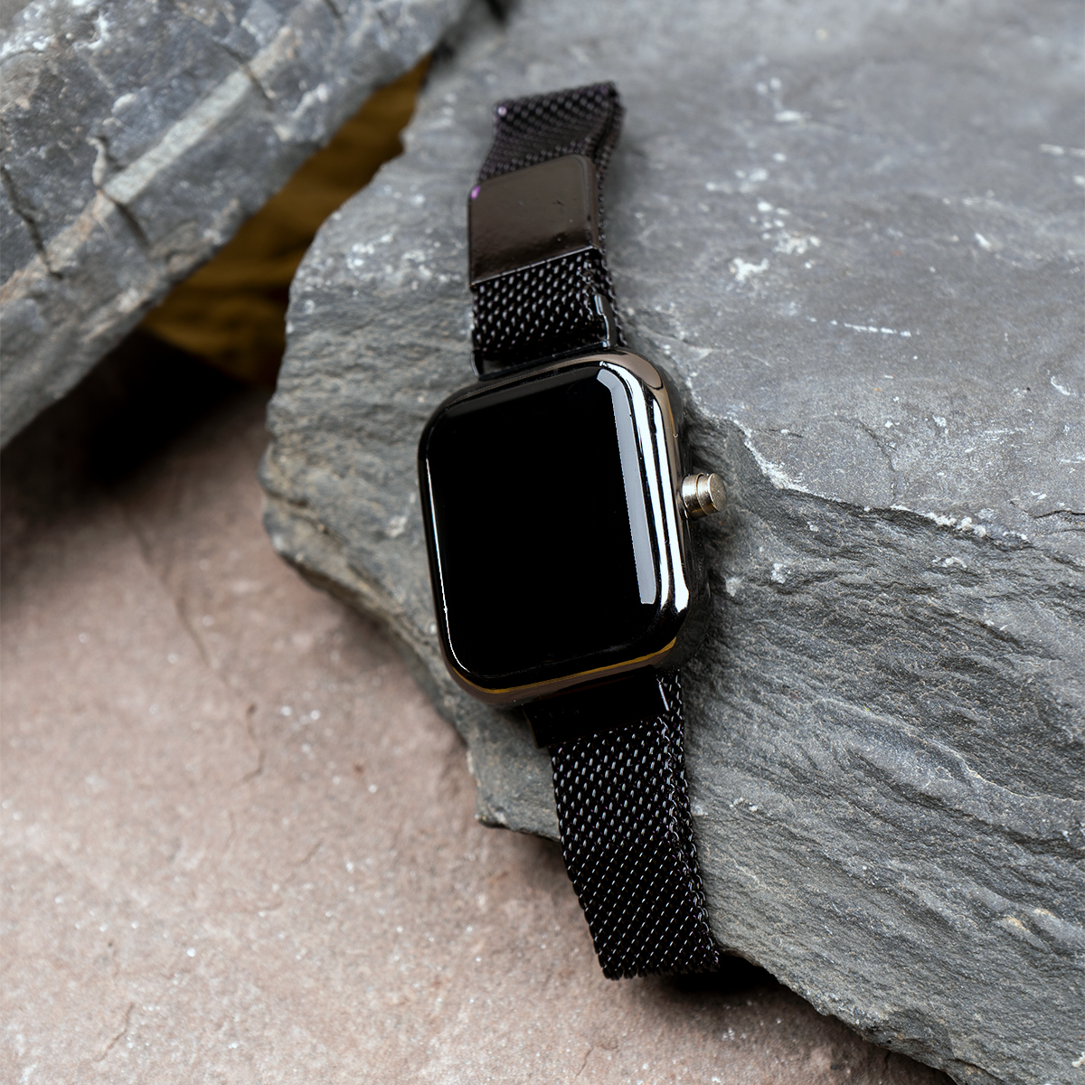 ساعت LED مشکی مدل ZX500