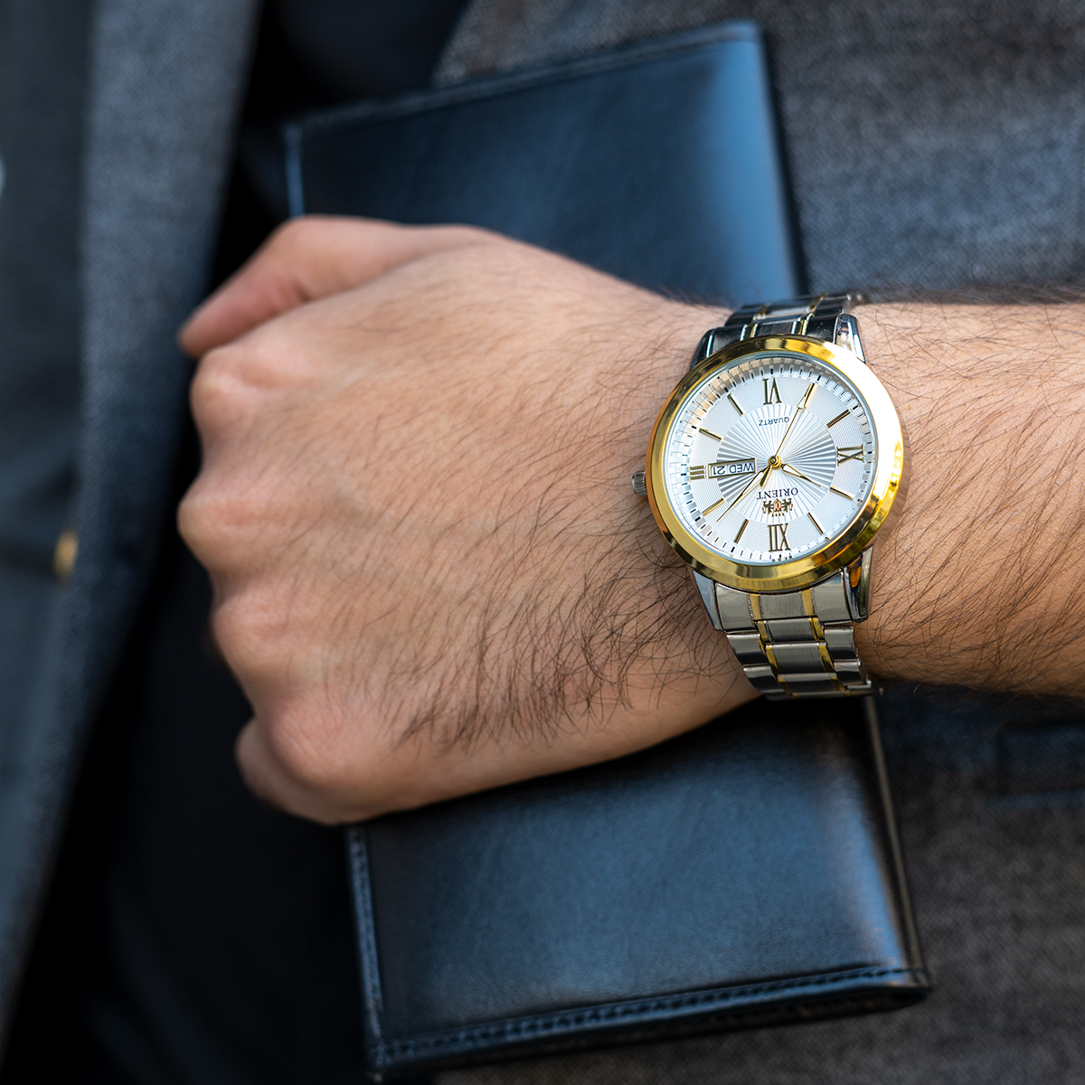 ساعت مچی Orient دورنگ مدل Z20