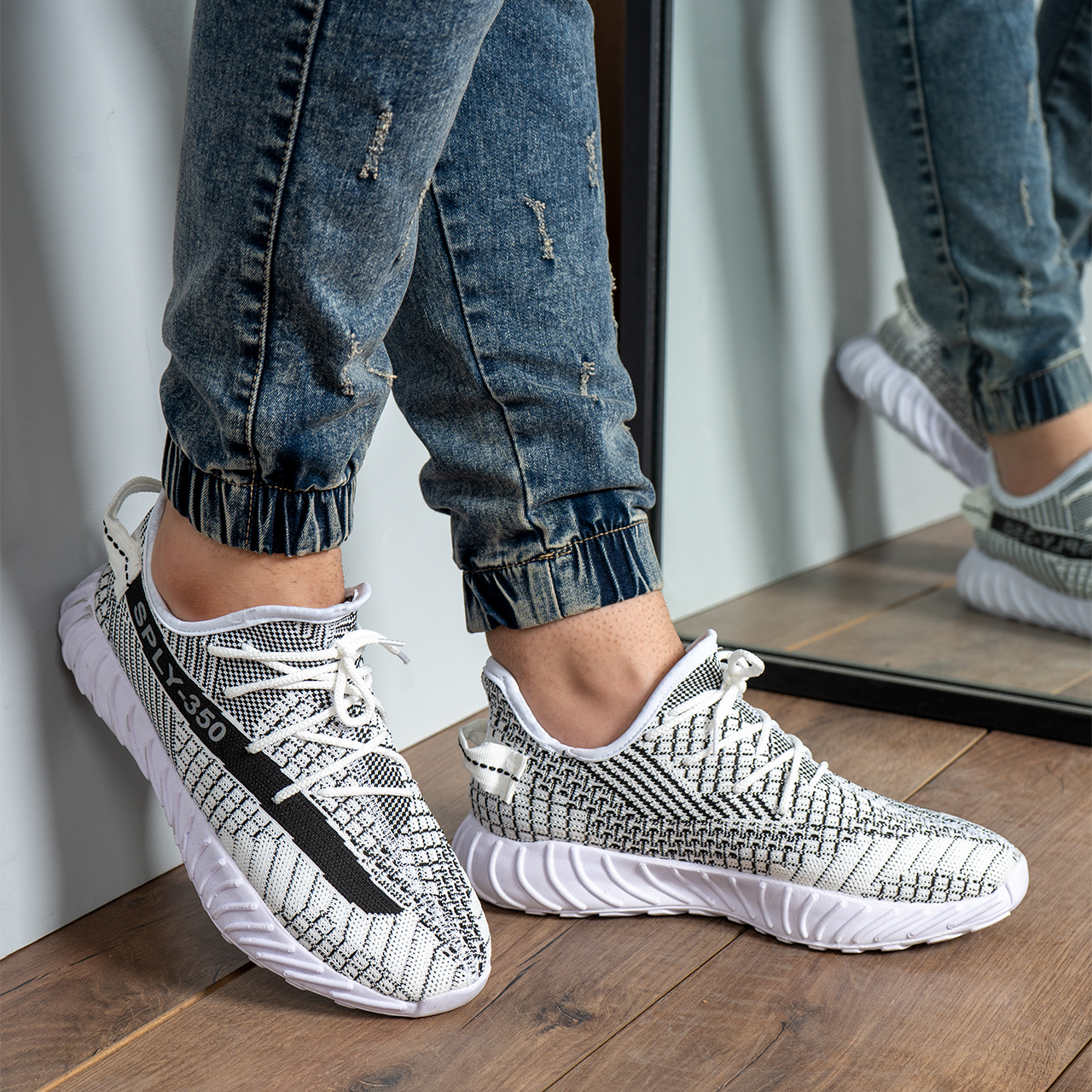 کفش Adidas سفید مردانه مدل Yeezy 350