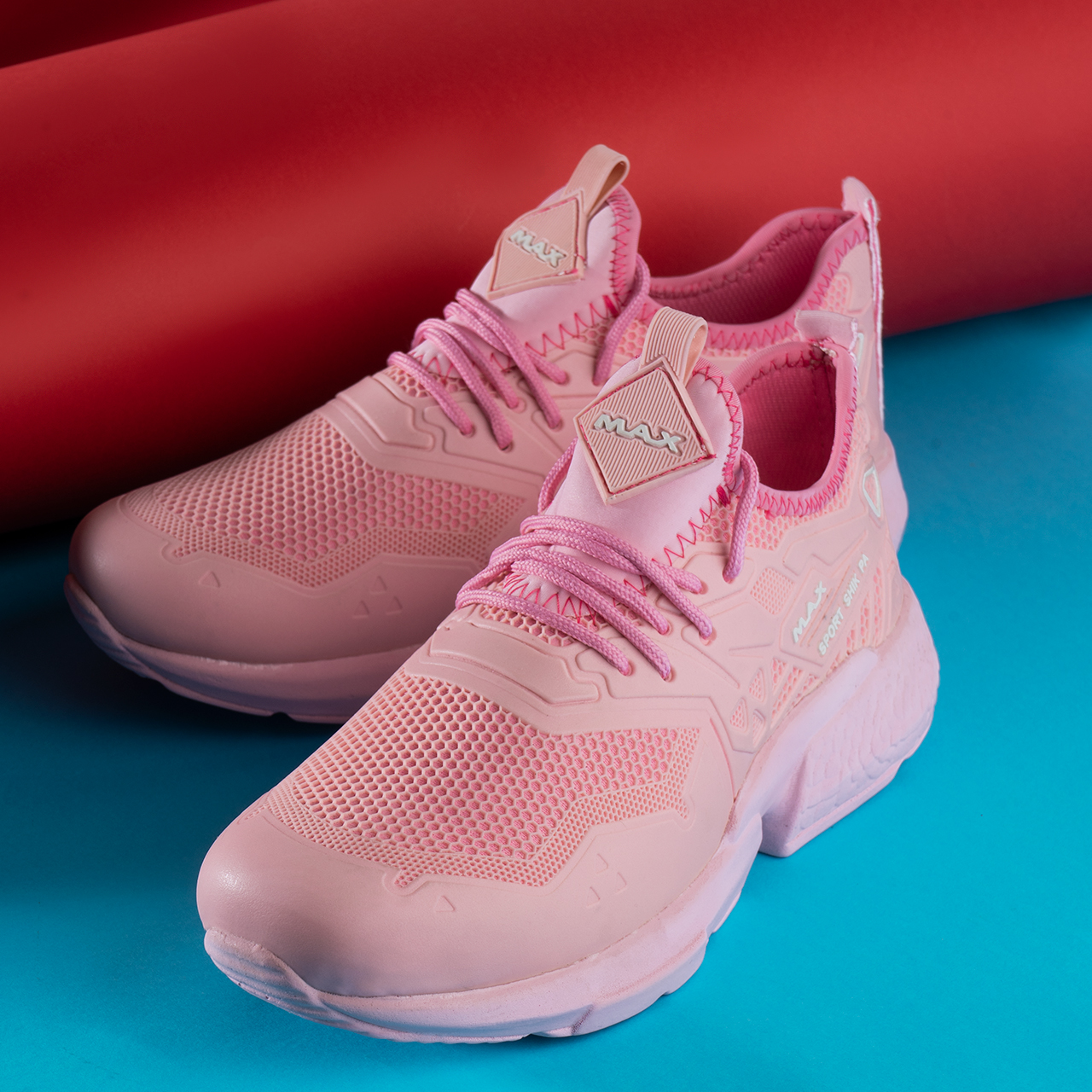 کفش ورزشی زنانه صورتی مدلGilda