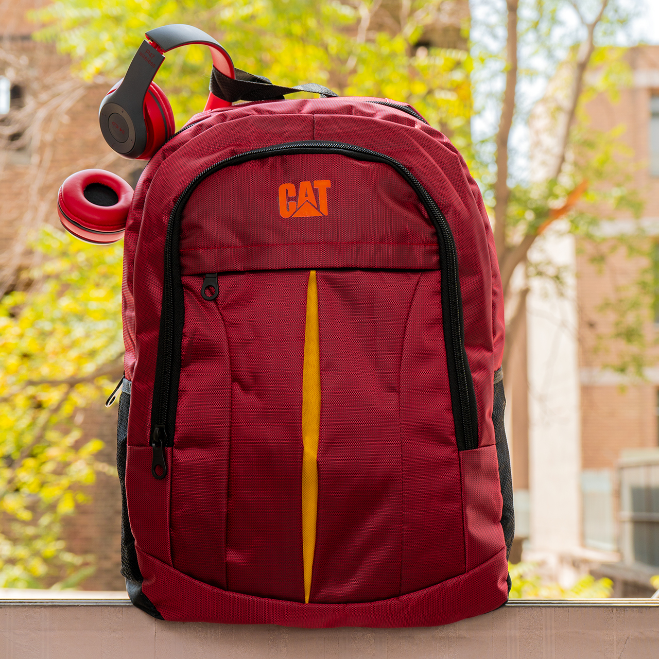 کوله پشتی قرمز CAT مدل Maham