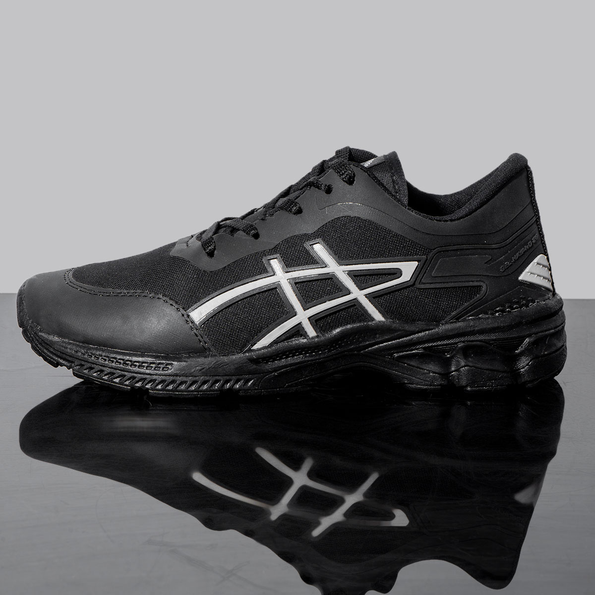 کفش ورزشی مشکی سفید زیره مشکی مردانه مدل Rail