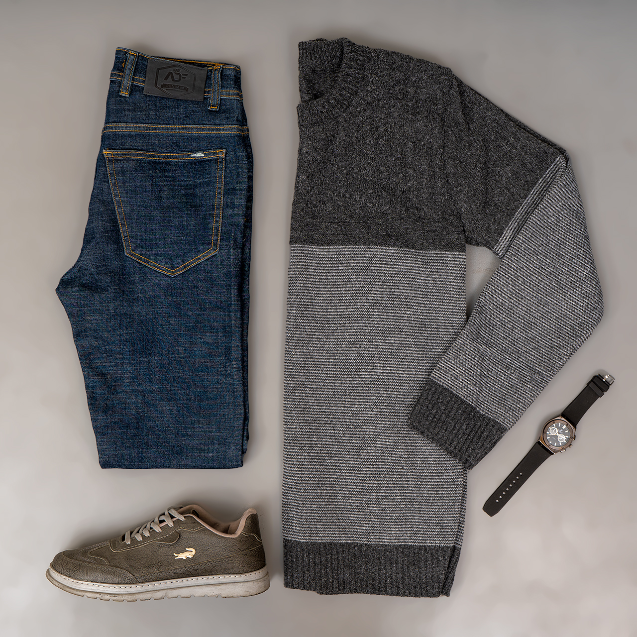 پلیور مردانه راه راه ذغالی مدل navid