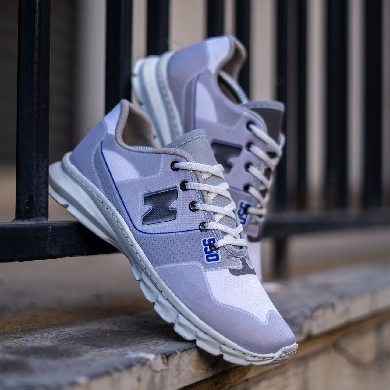 کفش ورزشی طوسی نیو بالانس مردانه مدل 550