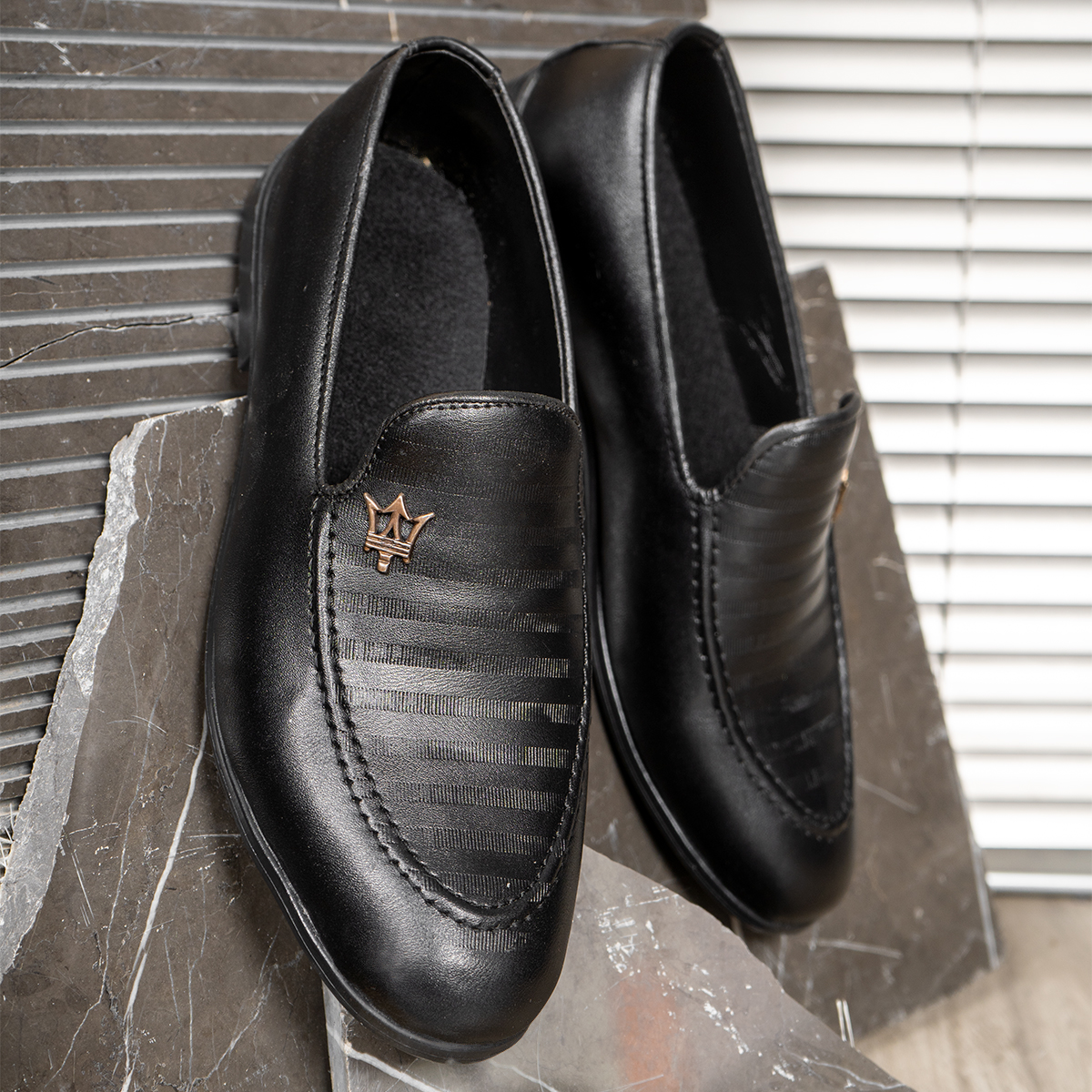 کفش کالج مازراتی مشکی طرح خطی مردانه مدل BAVINO