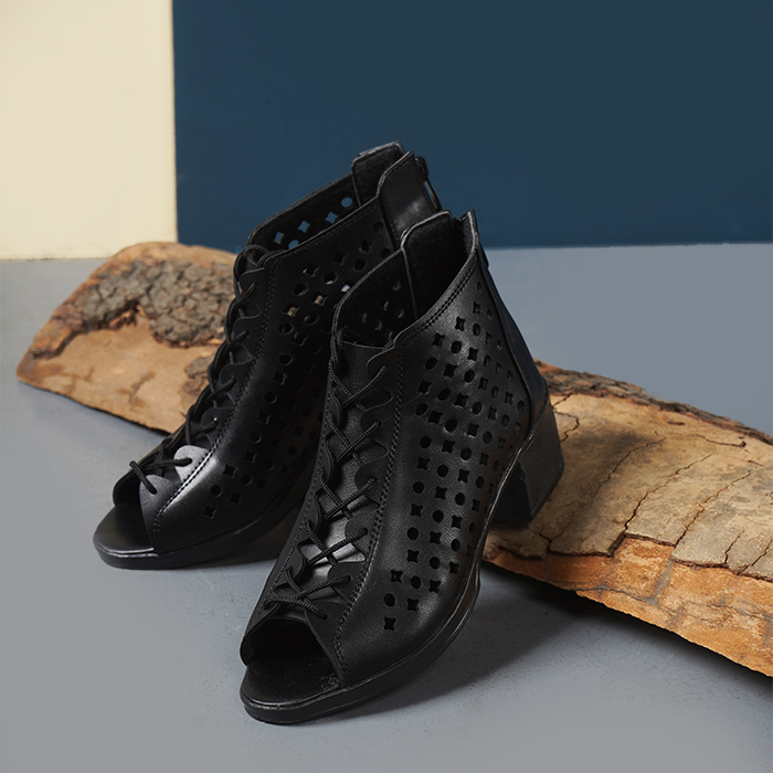 صندل زنانه مشکی مدل adrino