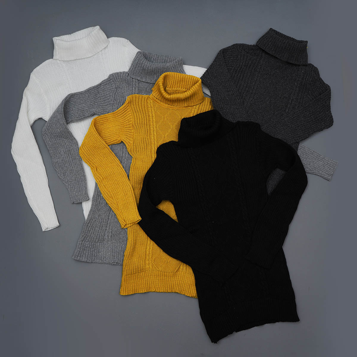 پلیوربافت مردانه ذغالی یقه اسکی مدل Hakan