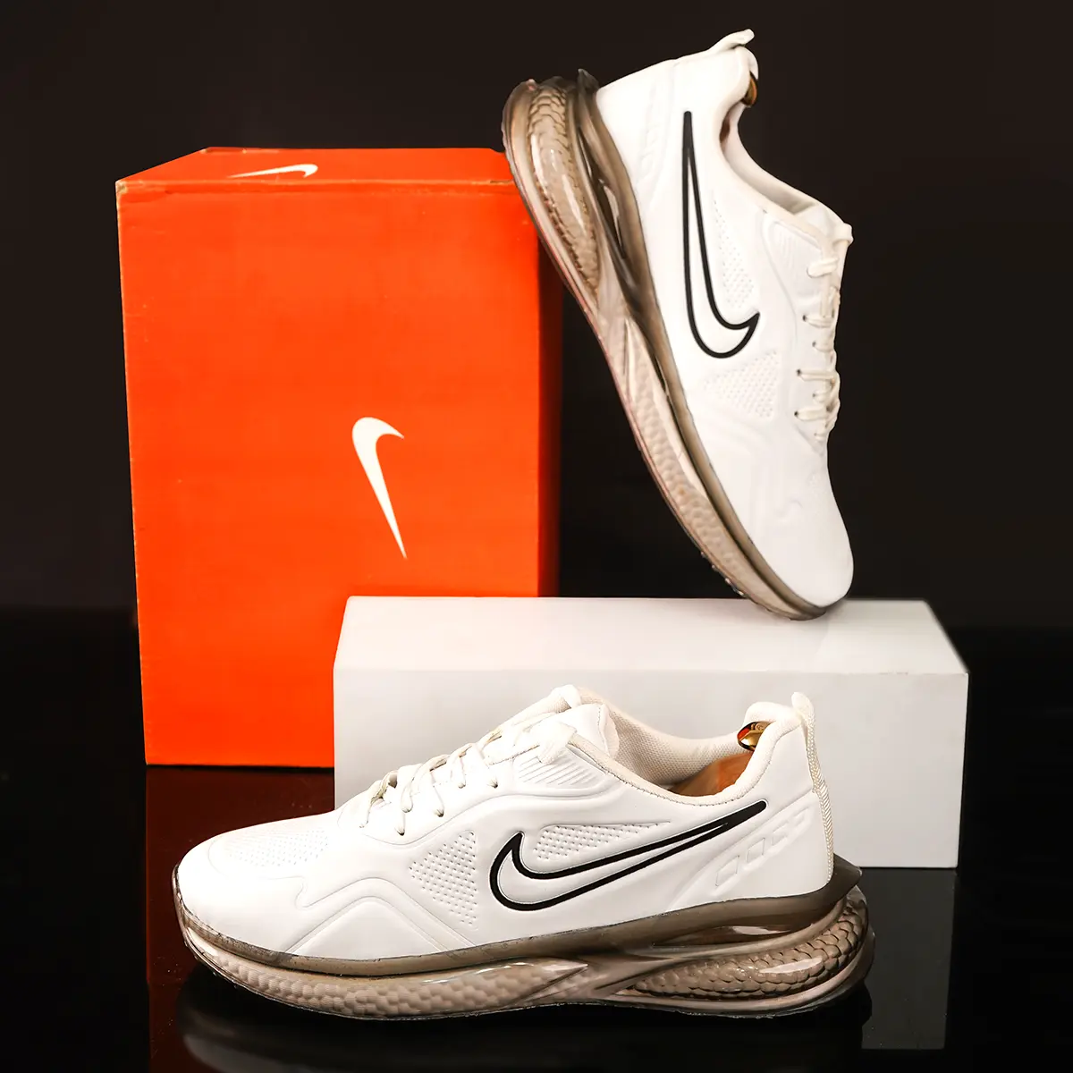 کفش ورزشی مردانه نایک سفید مدل مدل kambiz