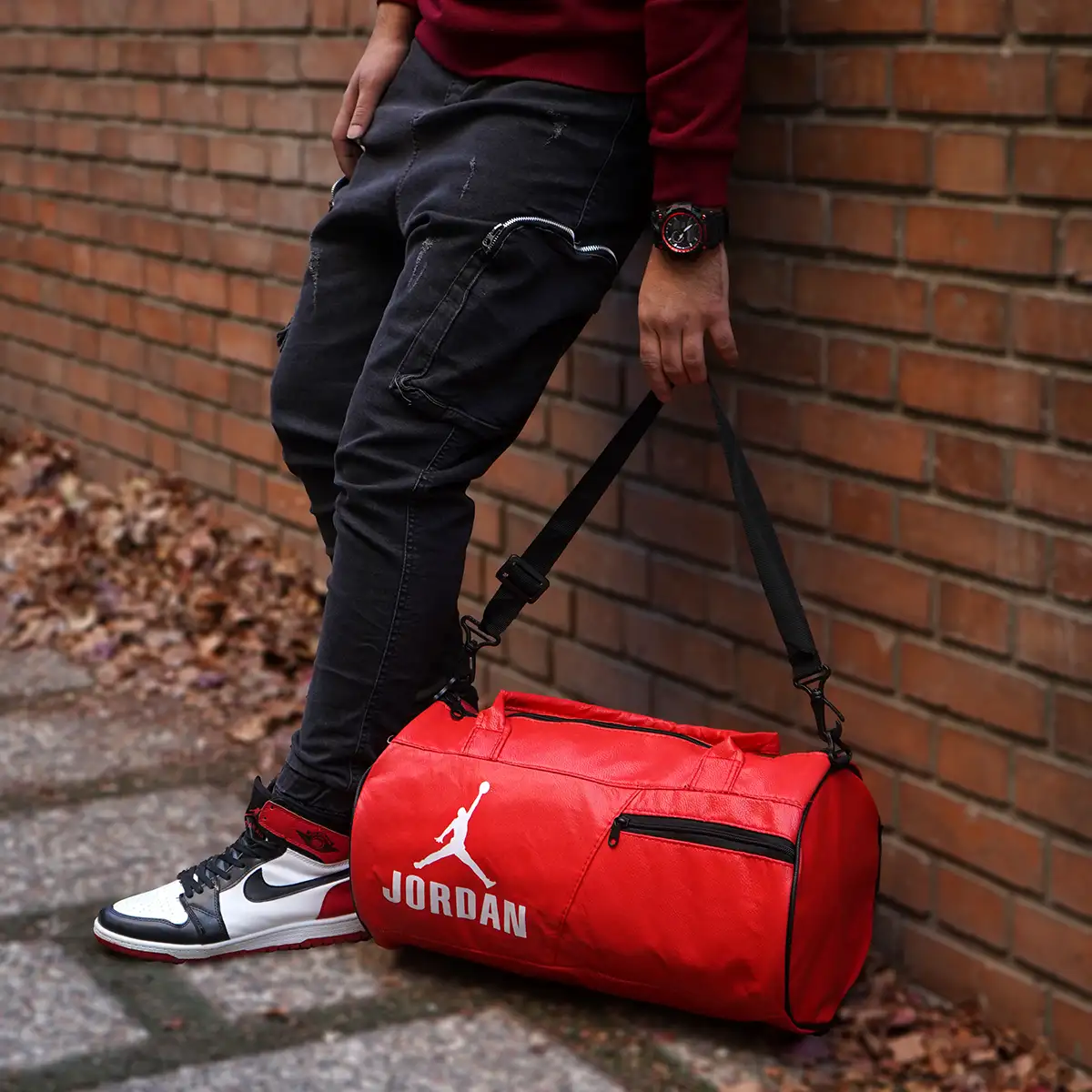 کیف ورزشی قرمز Jordan مدل J72