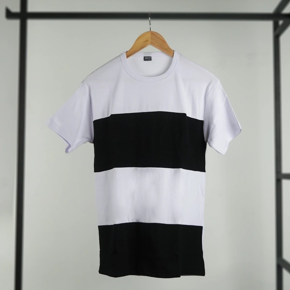 تیشرت مردانه سفید مشکی مدل Dayar