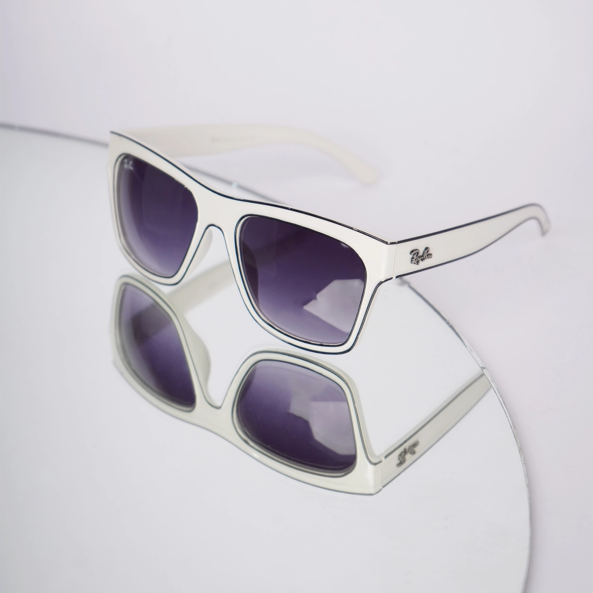 عینک آفتابی فریم سفید مدل Tilda