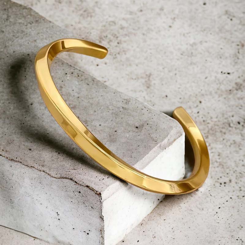 بنگل مردانه طلایی مدل پیچ خورده