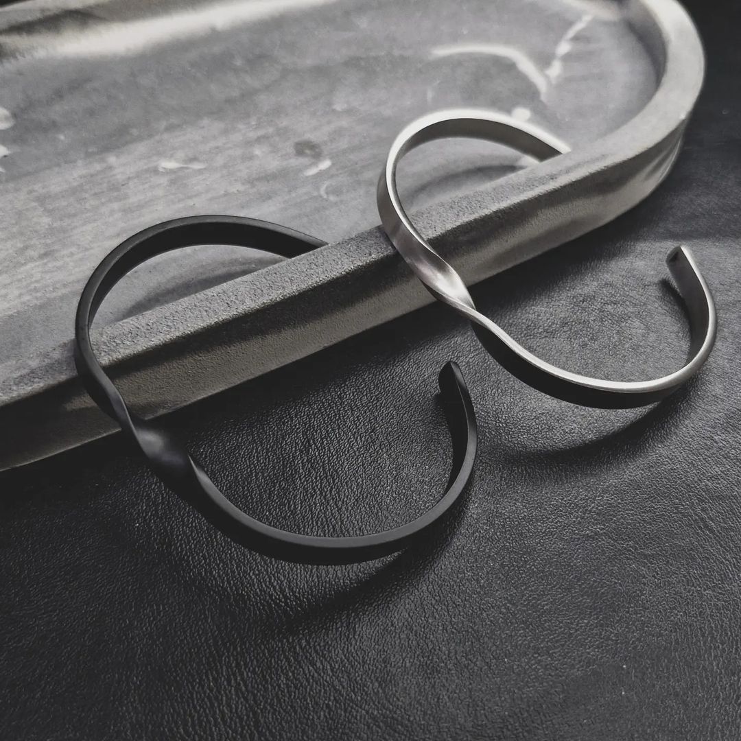 بنگل وسط پیچ مشکی