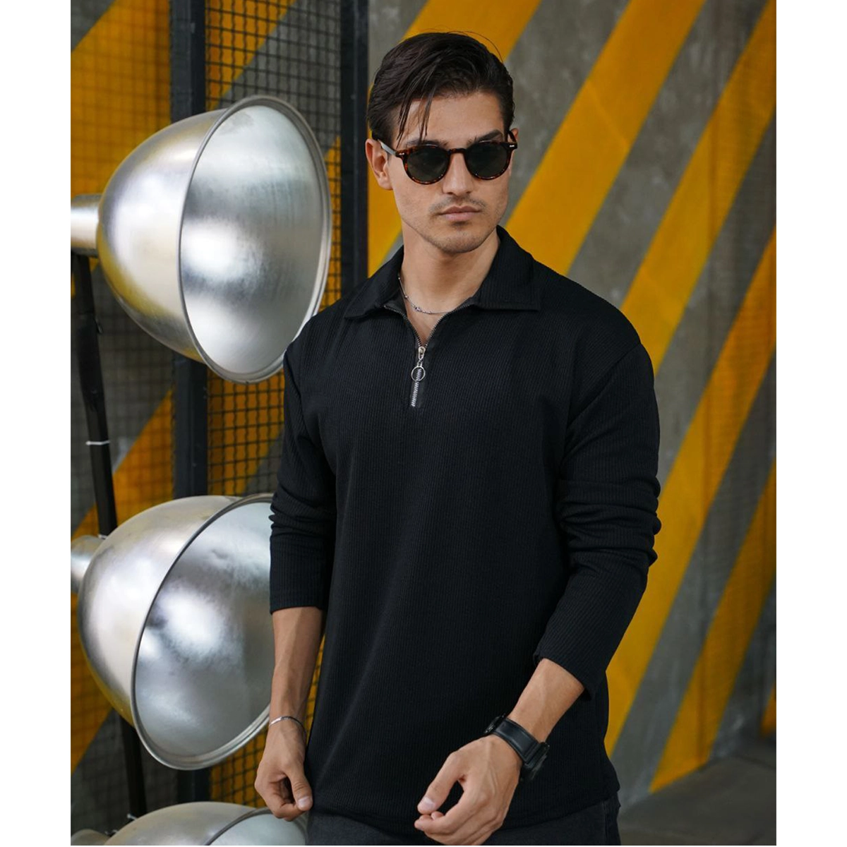 بلوز مردانه نیم زیپ آستین بلند مشکی مدل FARBOD