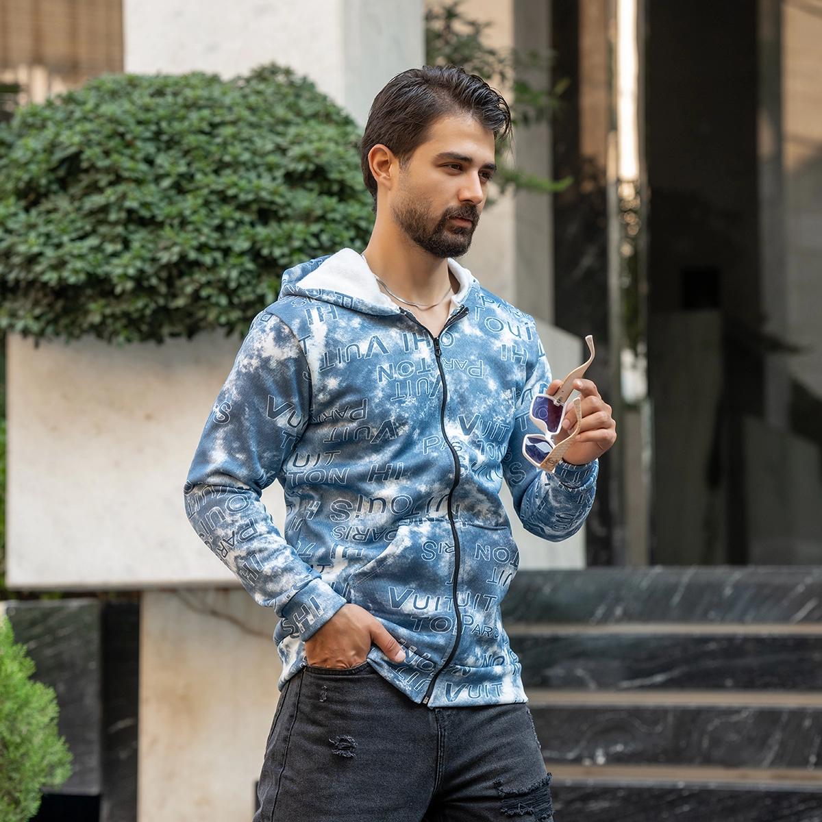 سوییشرت طرحدار مردانه آبی مدل Roham