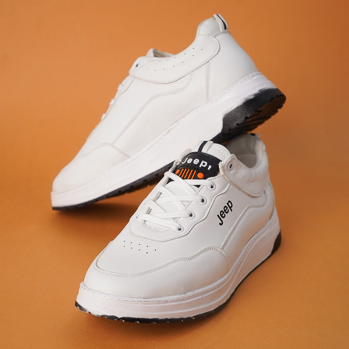 کفش اسپرت مردانه سفید مدل jeep