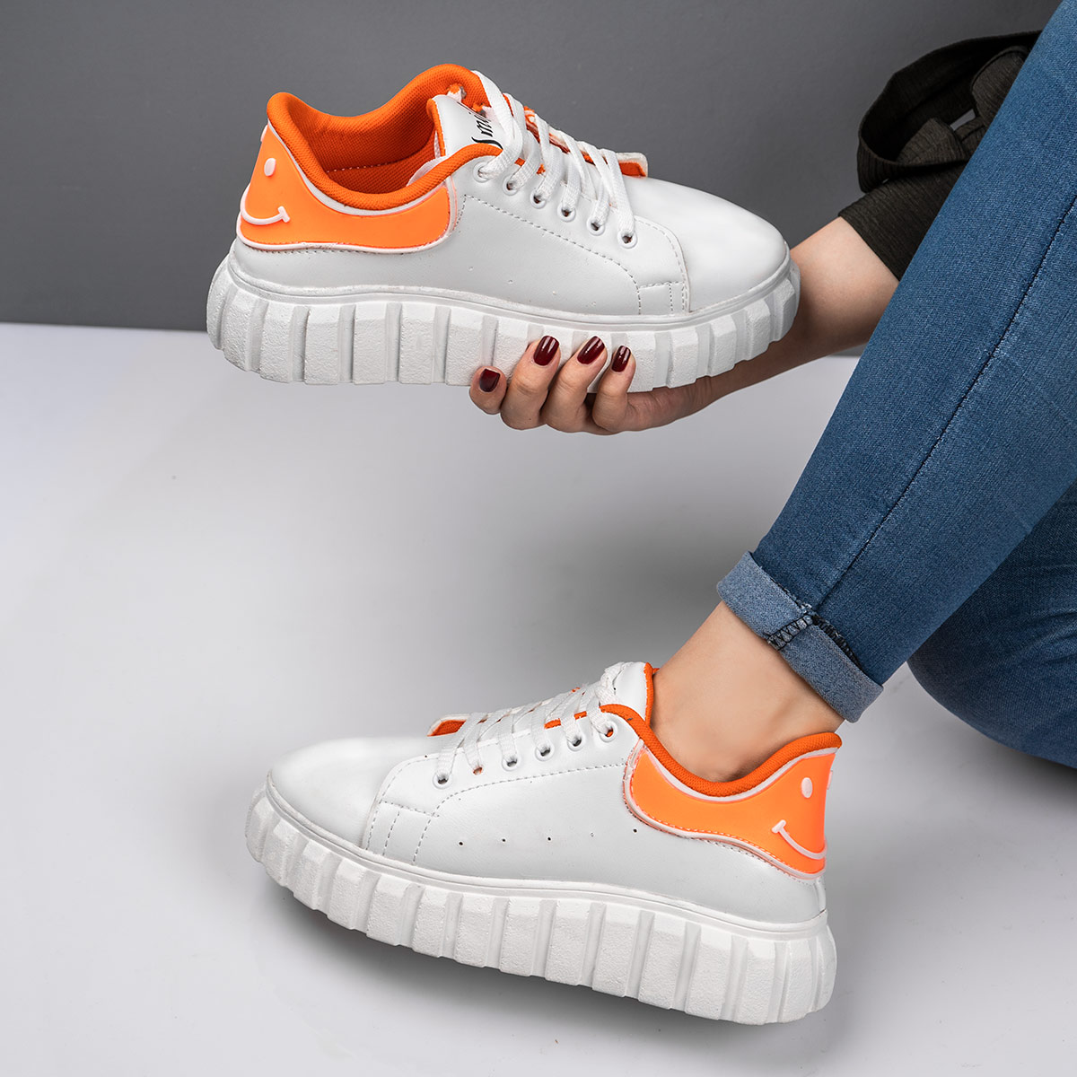 کفش ورزشیsmile زنانه سفید نارنجی مدل Aspin