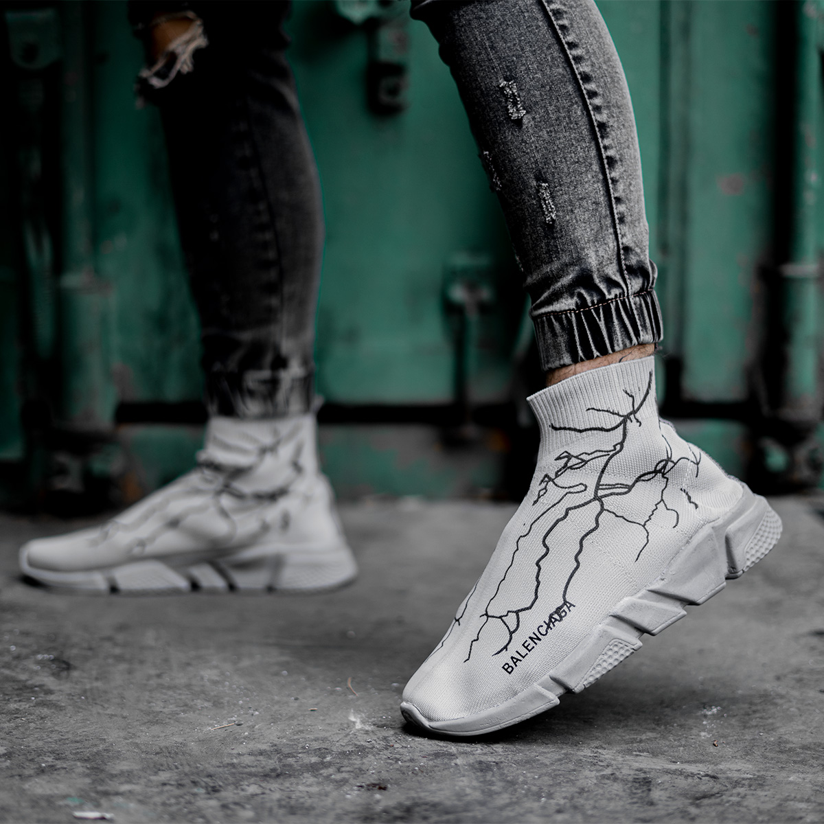 کفش ورزشی Balenciagaمردانه طوسی مدلAgras