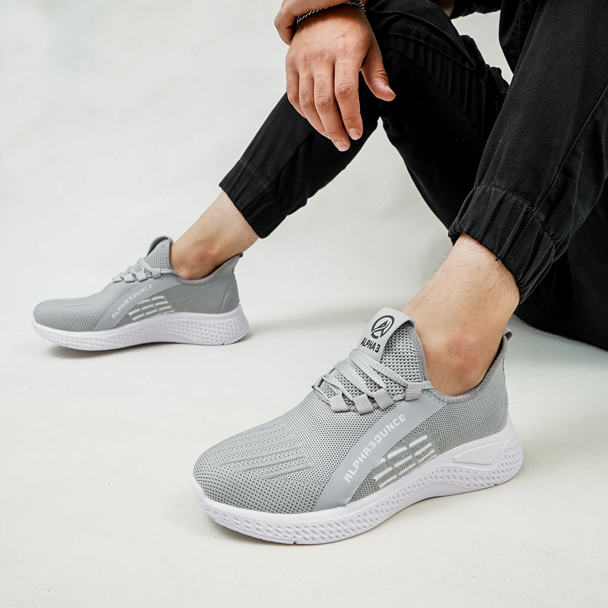 کفش ورزشیALPHABBUNCE مردانه طوسی مدلBeta